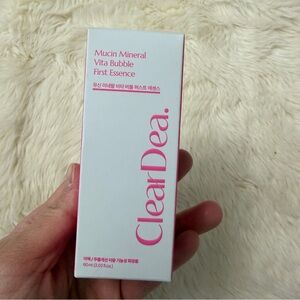 ClearDea Mucin Mineral Vita Bubble First Essence